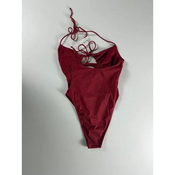 Amor y Besos Eco Red Halter Keyhole One Piece Swimsuit XXS PacSun NEW - Picture 4 of 5